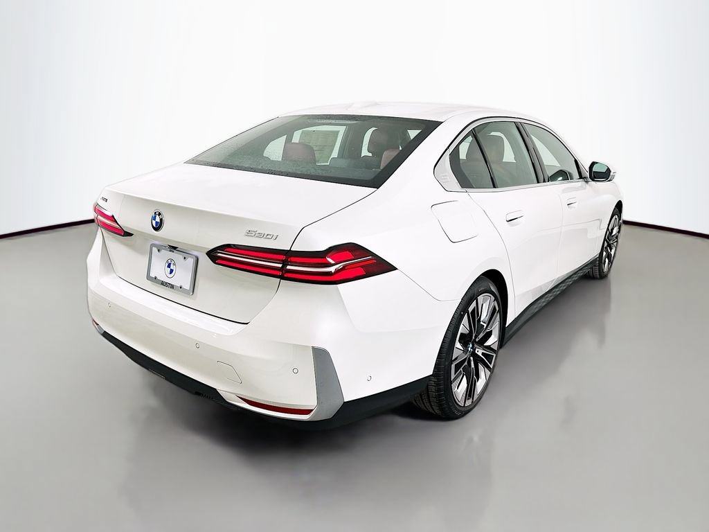 Used 2026 BMW 530i xDrive w/ Premium Package AWD/4WD image 5