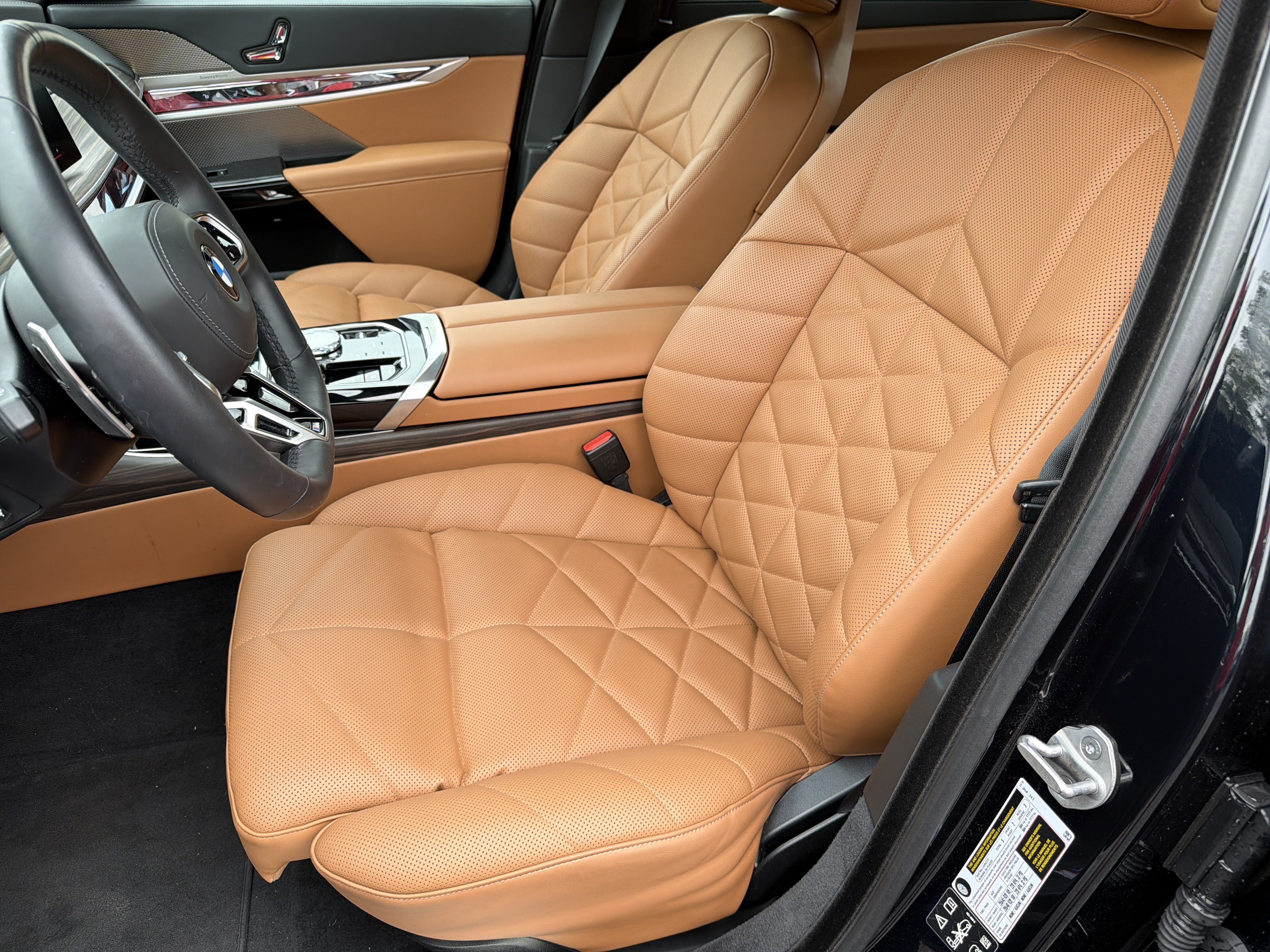 Certified 2026 BMW 740i xDrive AWD/4WD image 18