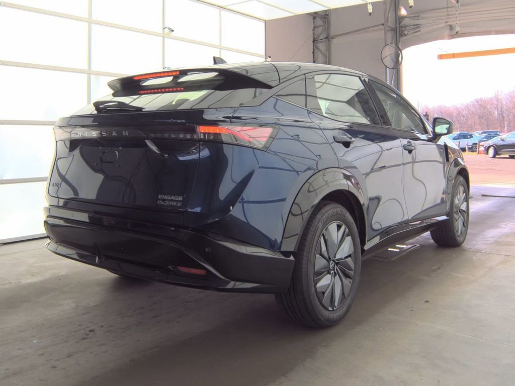 Used 2023 Nissan Ariya AWD image 6