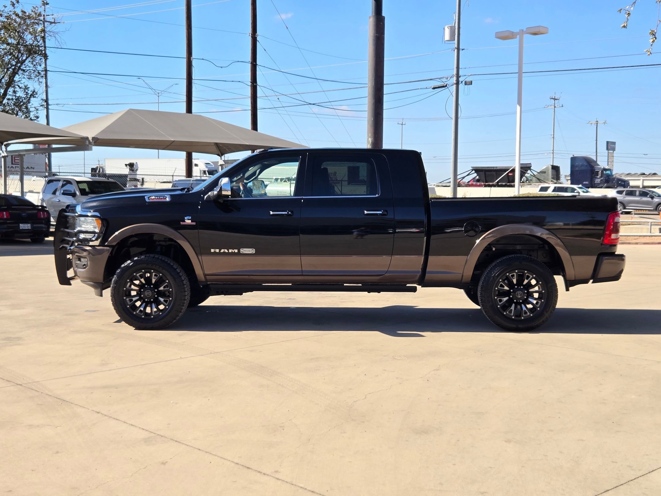 Used 2022 RAM 3500 Limited image 6
