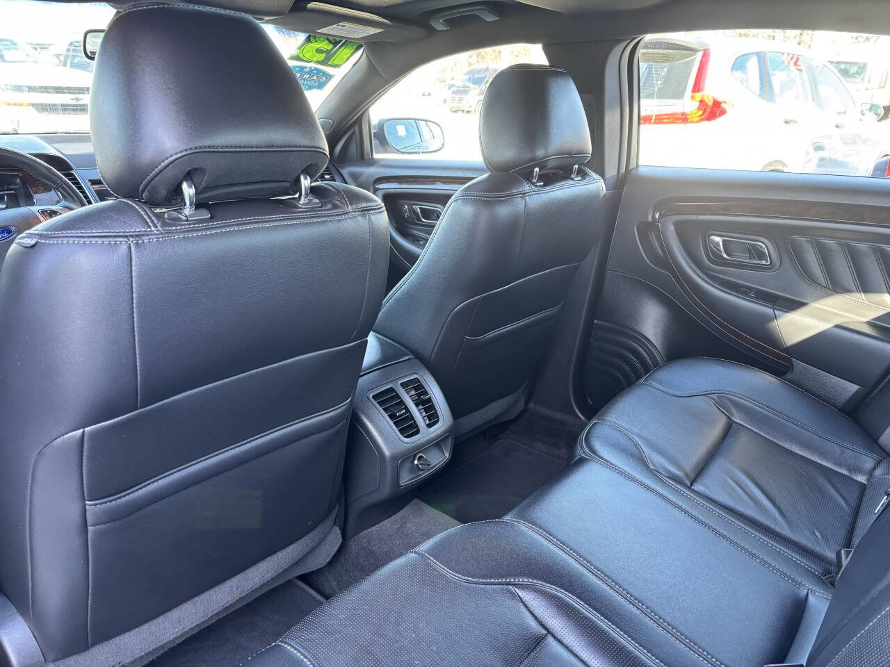 Used 2013 Ford Taurus Limited image 29