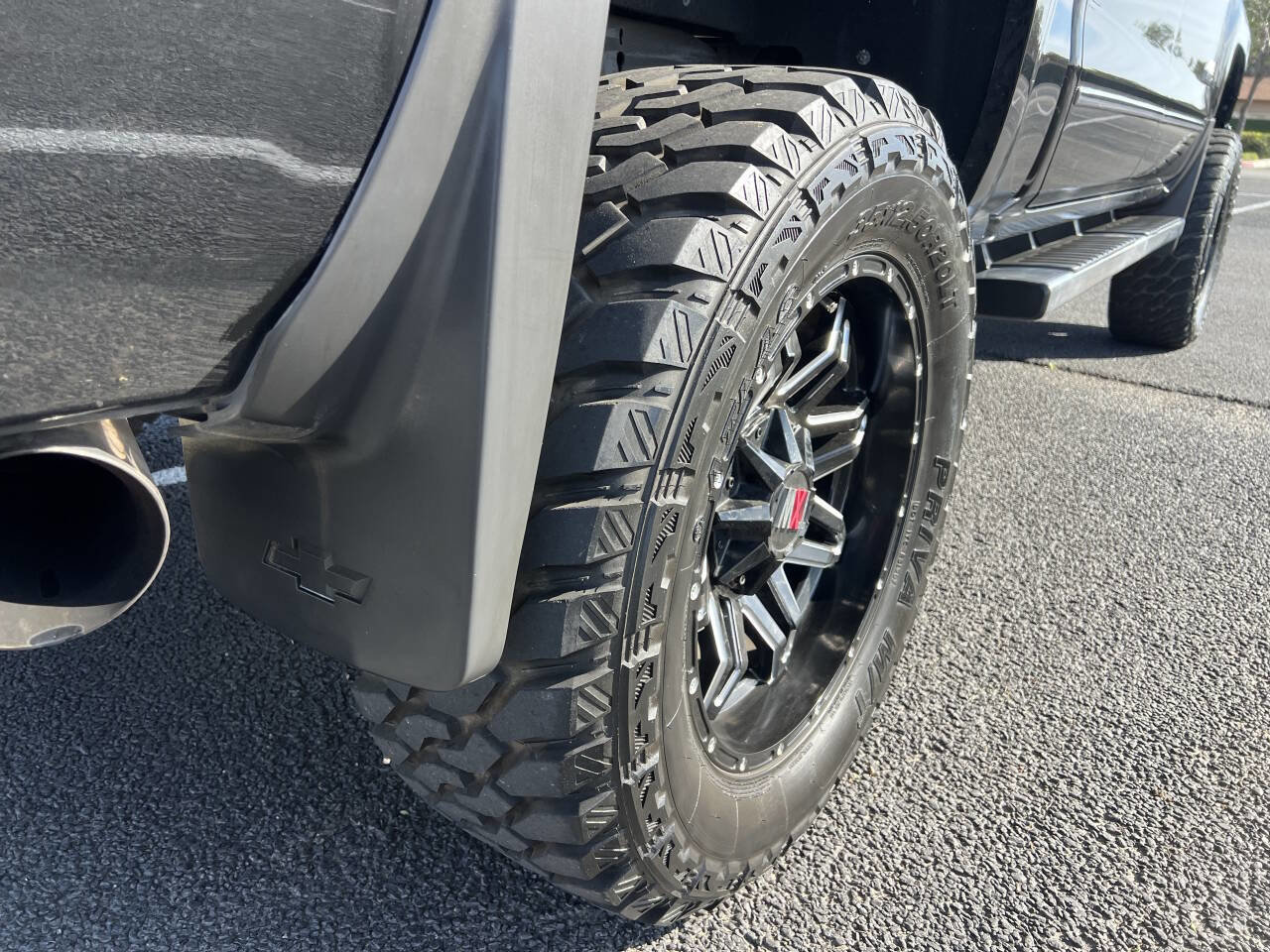 Used 2014 Chevrolet Silverado 1500 High Country w/ High Country Premium Package image 2