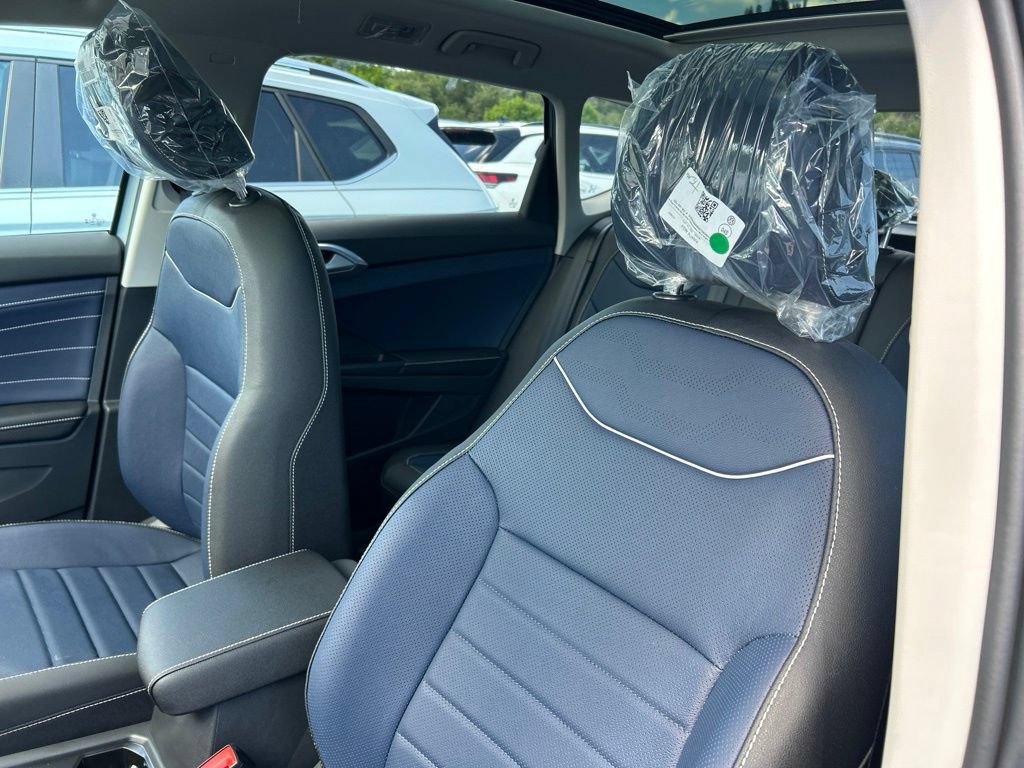 New 2026 Volkswagen Taos SEL AWD/4WD image 21