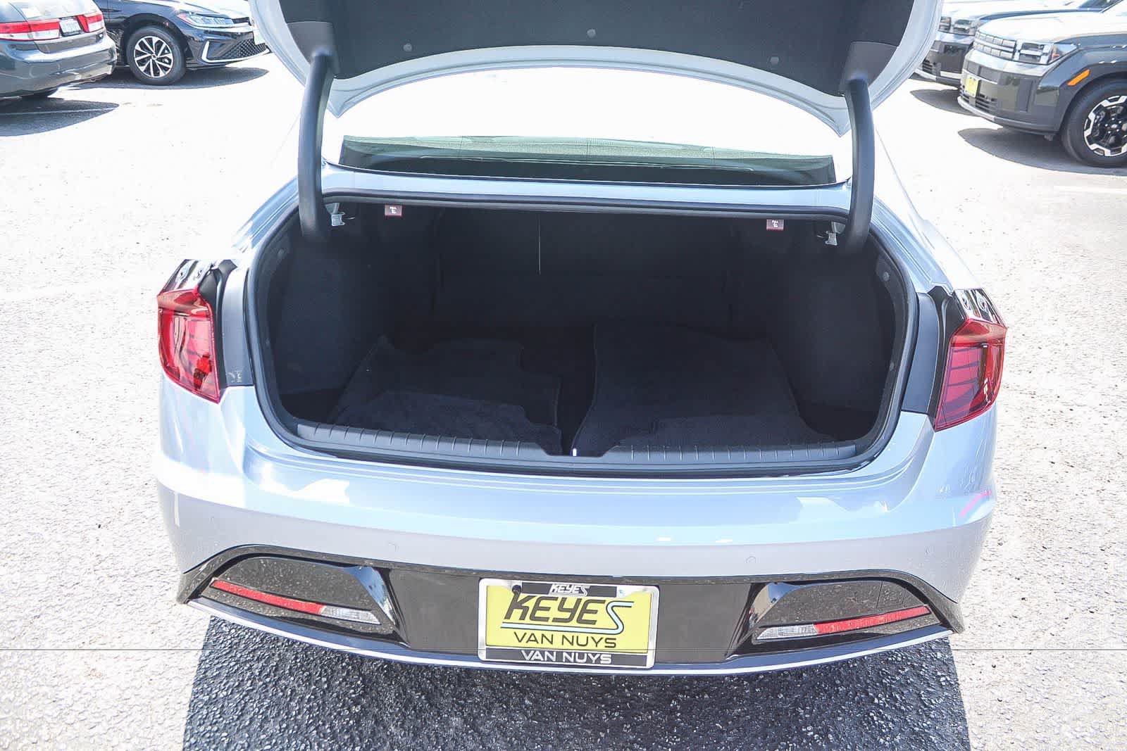 Certified 2023 Hyundai Sonata Limited FWD image 35