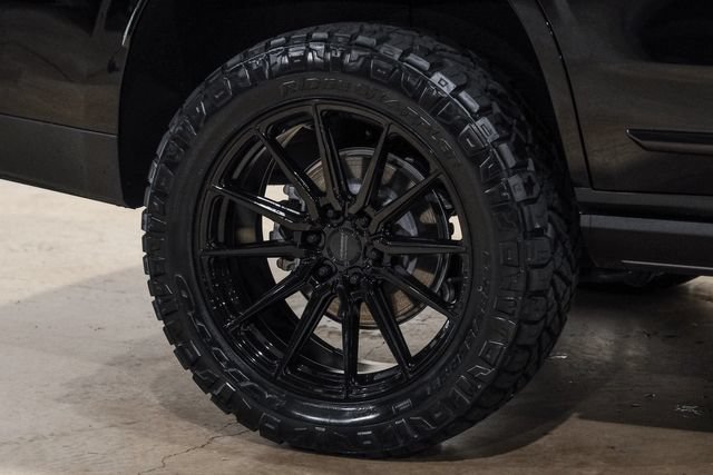 Used 2026 GMC Yukon Denali w/ Sun & Power Step Package AWD/4WD image 27