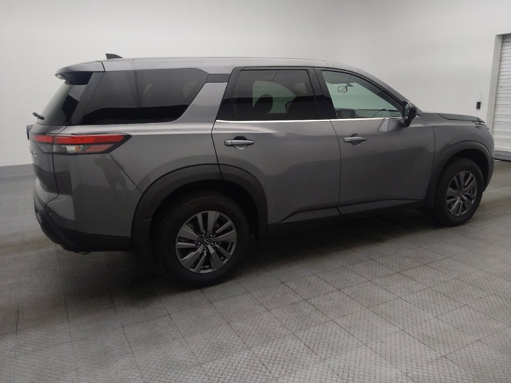 Used 2023 Nissan Pathfinder S image 10