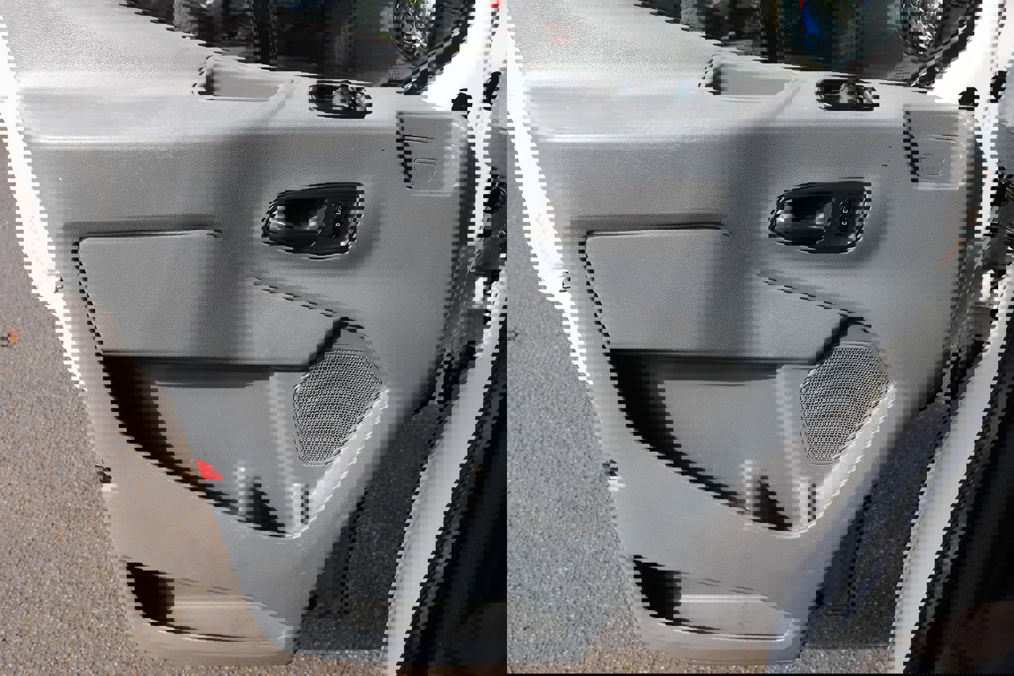 Used 2018 Ford Transit 250 130 Low Roof w/ Exterior Upgrade Package image 39