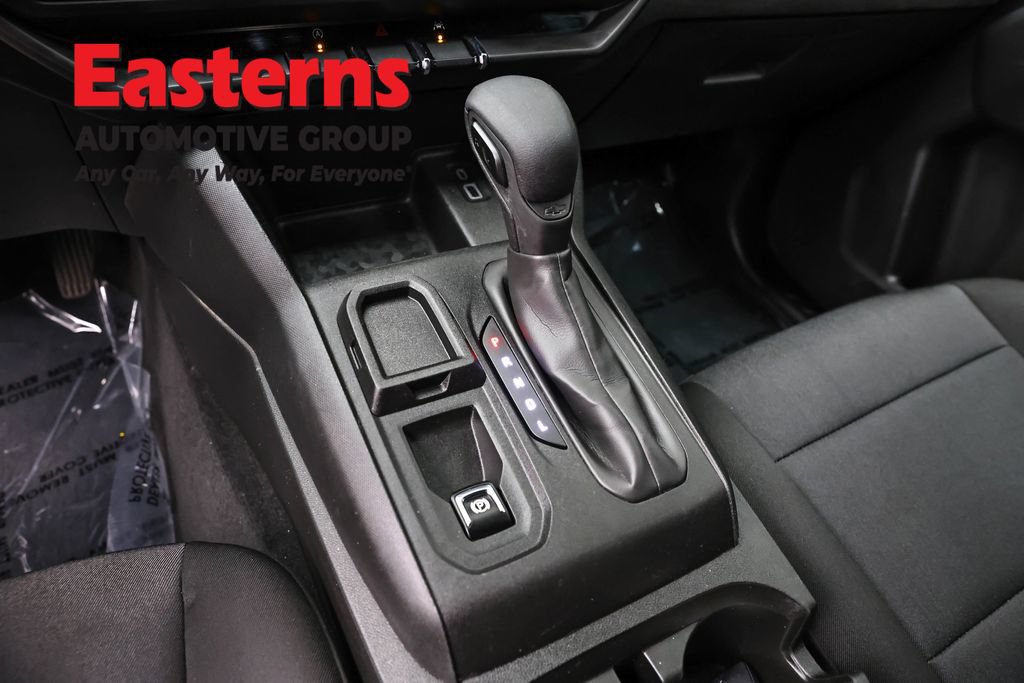 Used 2023 Chevrolet Colorado W/T RWD image 12