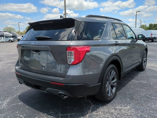 Certified 2023 Ford Explorer XLT w/ Equipment Group 202A RWD image 5