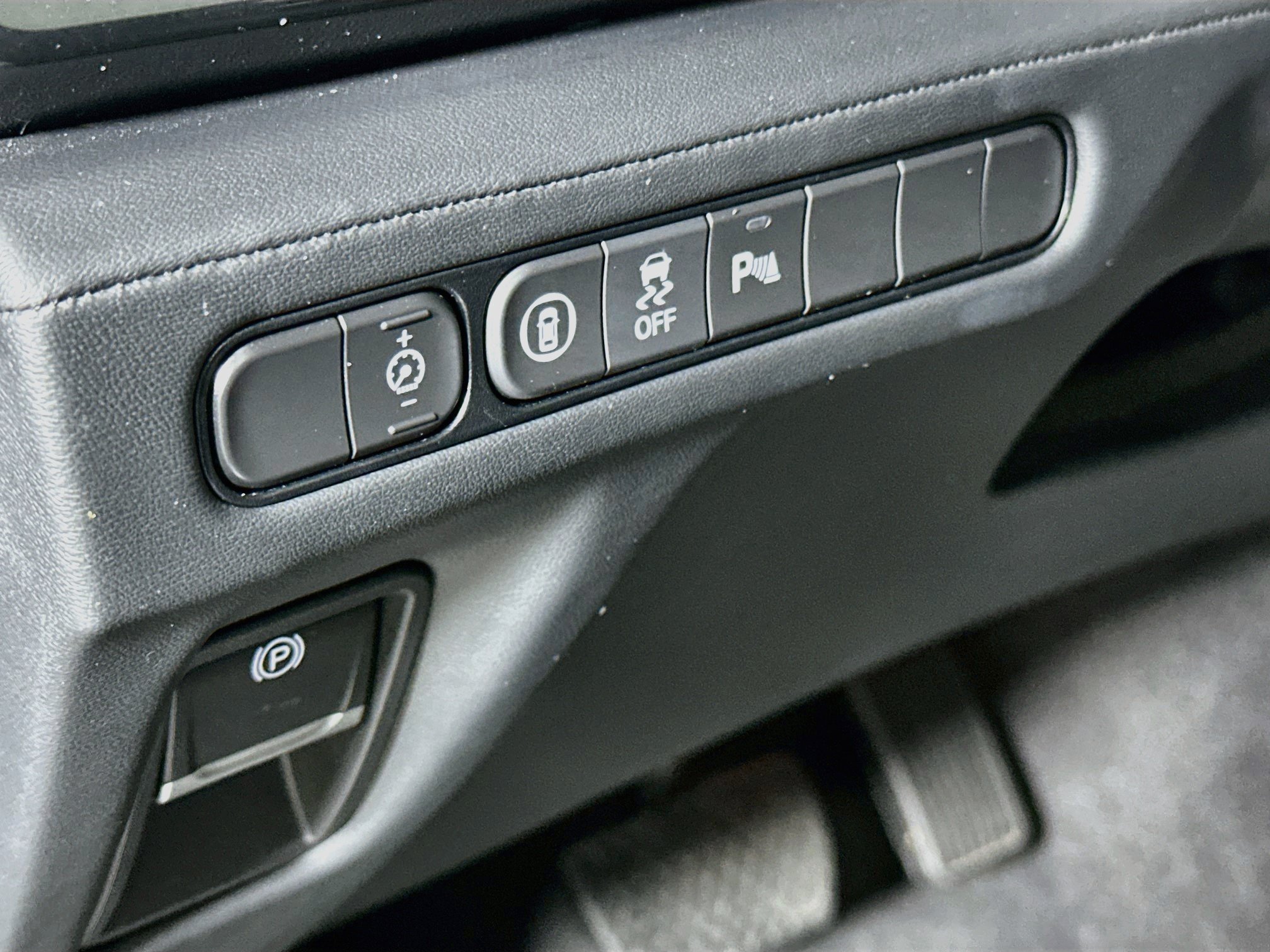 Used 2024 Acura MDX w/ Technology Package FWD image 16