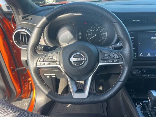 Used 2023 Nissan Kicks SR w/ SR Premium Package FWD image 9