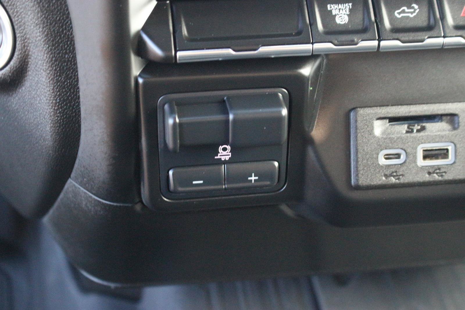 Used 2023 GMC Sierra 2500 SLE w/ SLE Value Package; AWD/4WD image 31
