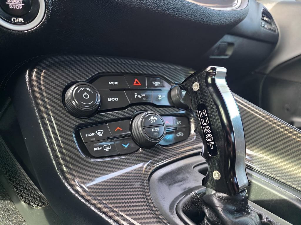 Used 2021 Dodge Challenger SXT w/ Driver Convenience Group image 21