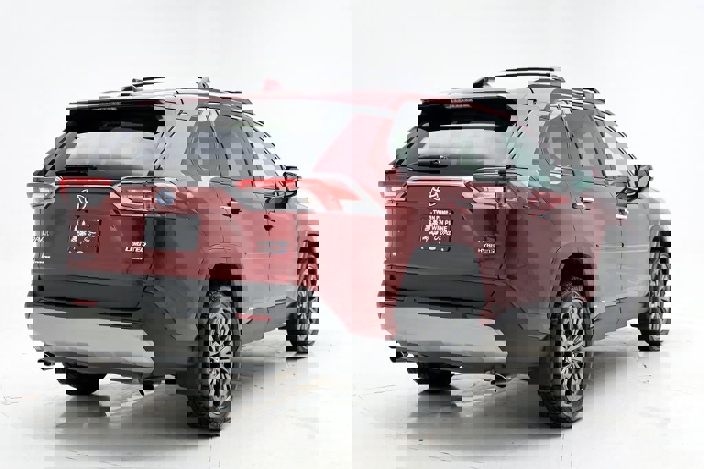 Used 2023 Toyota RAV4 Limited image 8