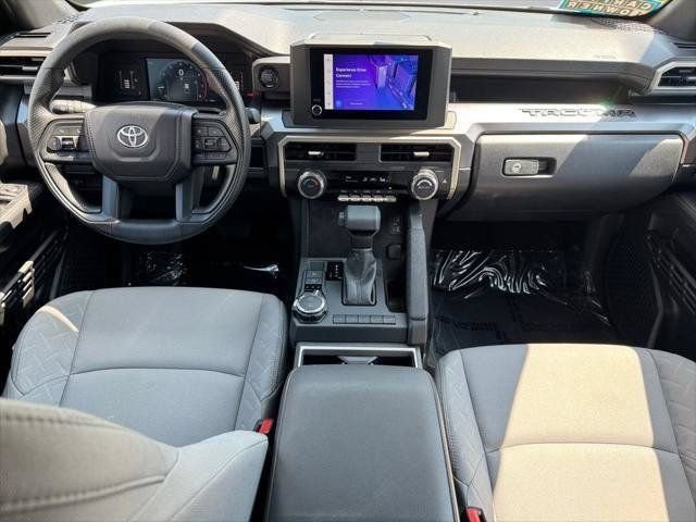 Certified 2025 Toyota Tacoma SR5 AWD/4WD image 84