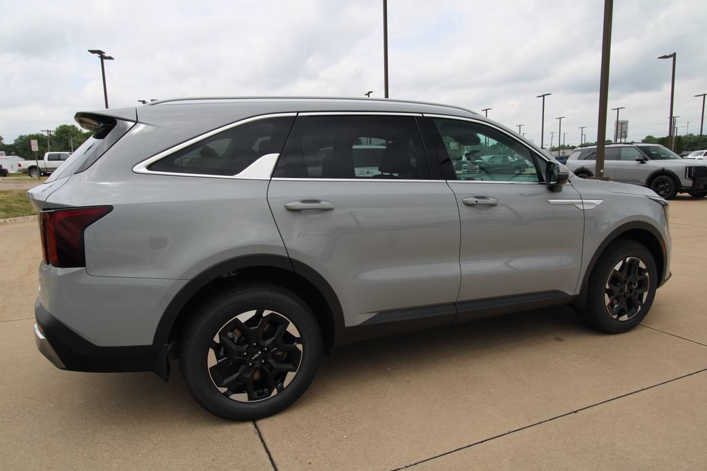 New 2026 Kia Sorento S AWD/4WD image 5