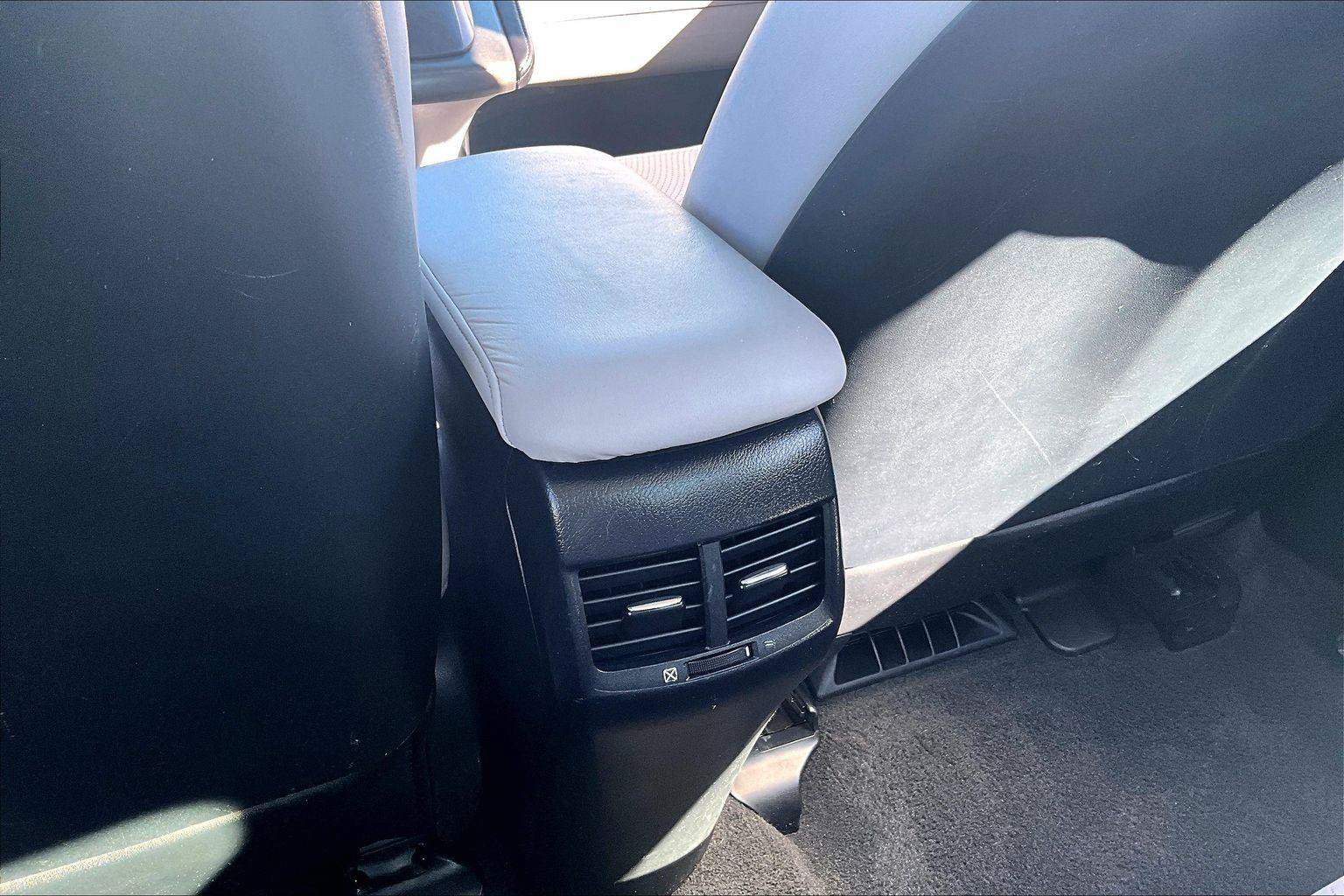 Used 2010 Lexus HS 250h FWD image 11