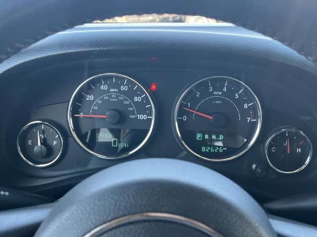 Used 2017 Jeep Wrangler Unlimited Rubicon w/ Connectivity Group AWD/4WD image 30