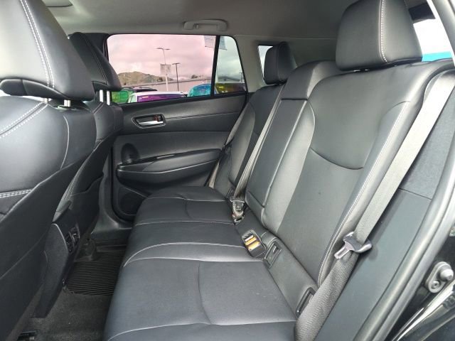 Used 2022 Toyota Corolla Cross XLE w/ Convenience Package image 14