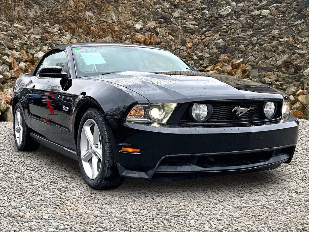 Used 2011 Ford Mustang GT Premium w/ Comfort Pkg image 10