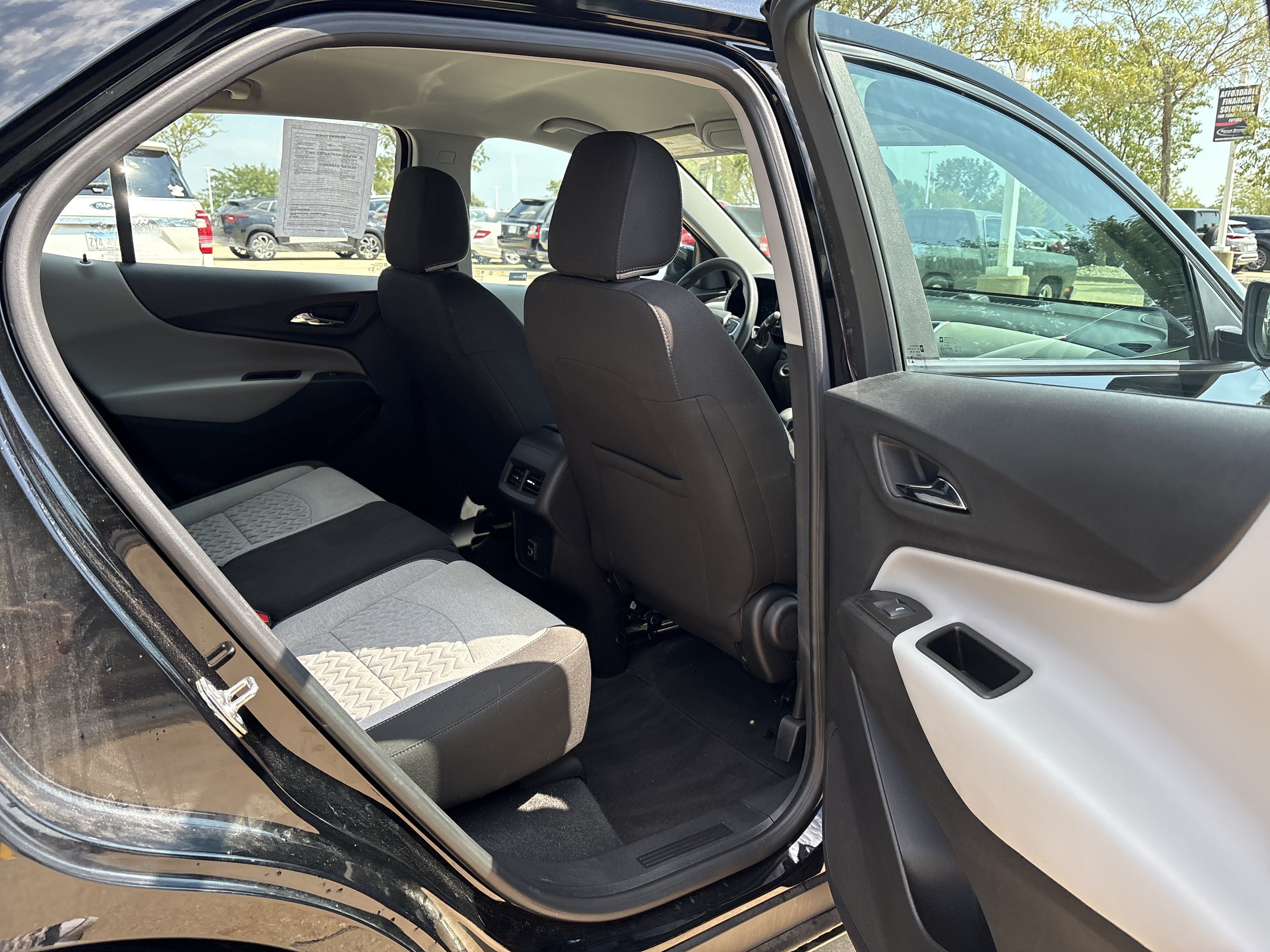 Used 2024 Chevrolet Equinox LS w/ Midnight Edition FWD image 13