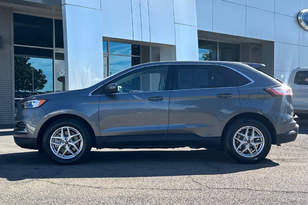 Used 2024 Ford Edge SEL AWD/4WD image 7