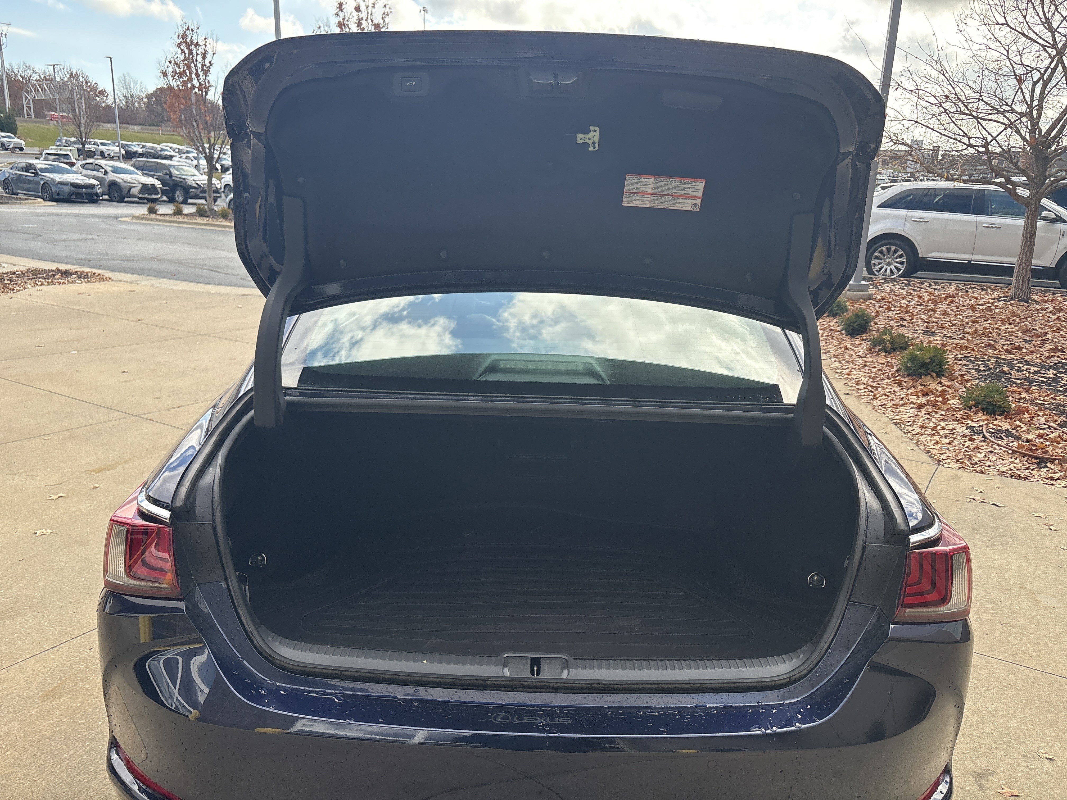 Certified 2025 Lexus ES 350 w/ Premium Package image 32