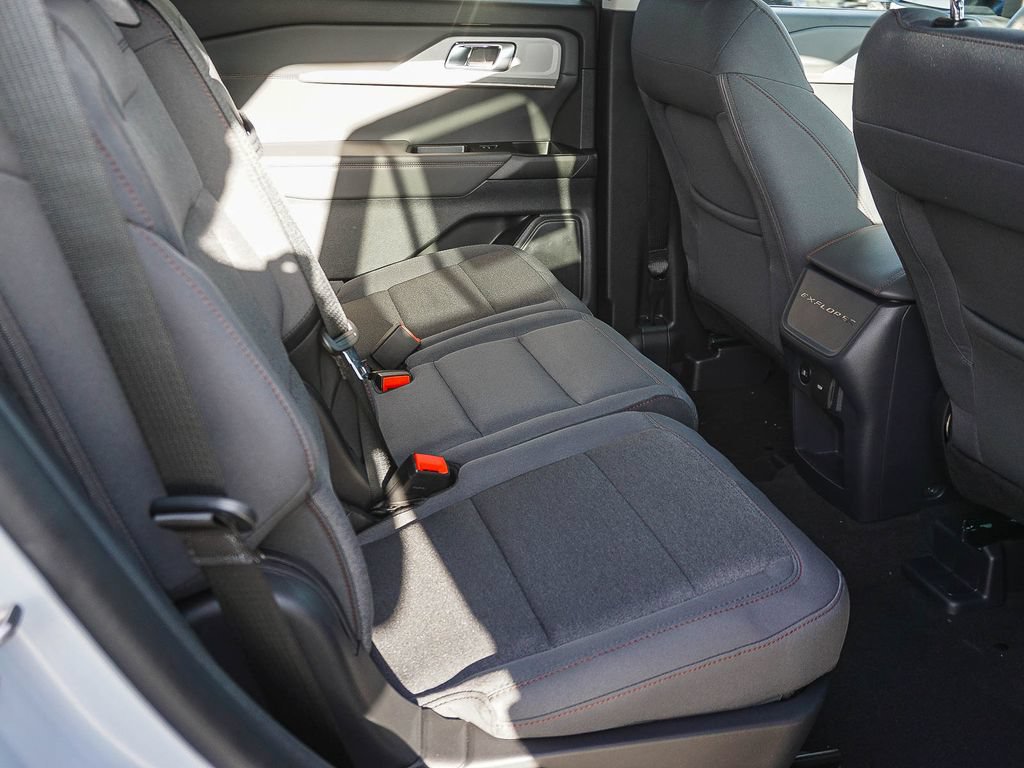 New 2026 Ford Explorer Active RWD image 13