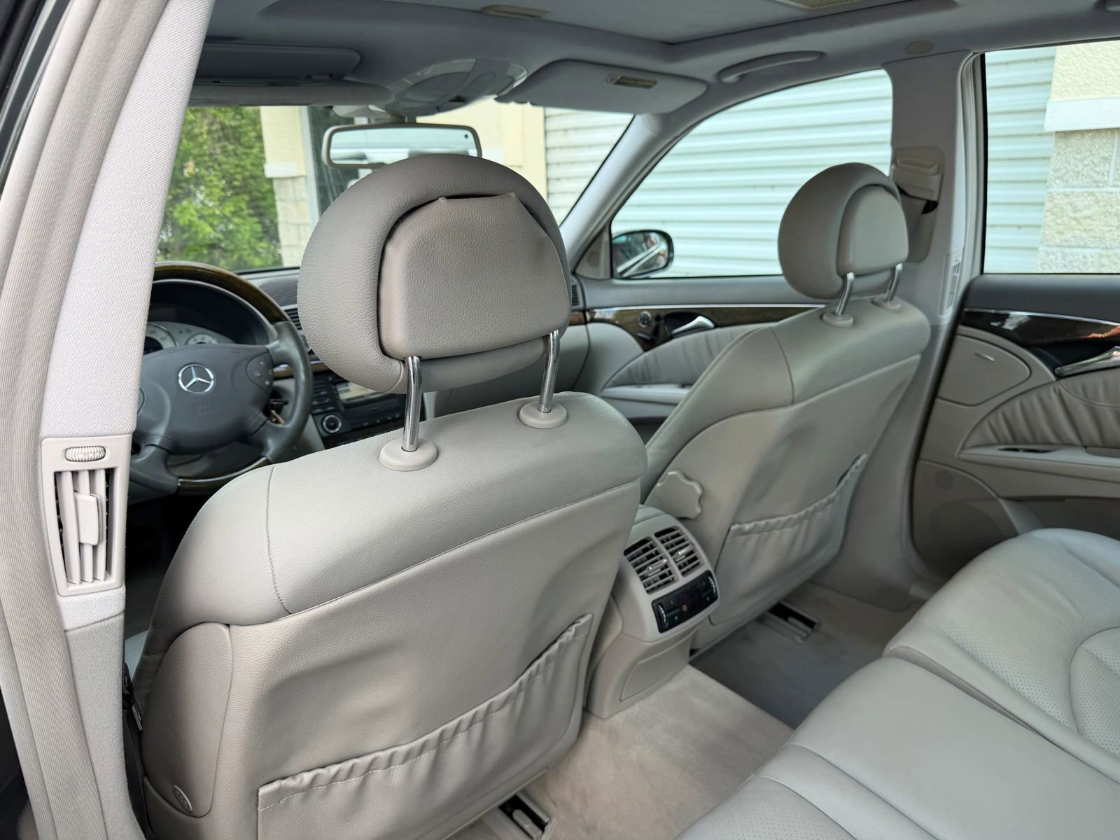 Used 2003 Mercedes-Benz E 500 Sedan image 59
