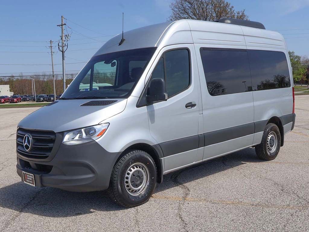 Used 2024 Mercedes-Benz Sprinter 2500 image 5
