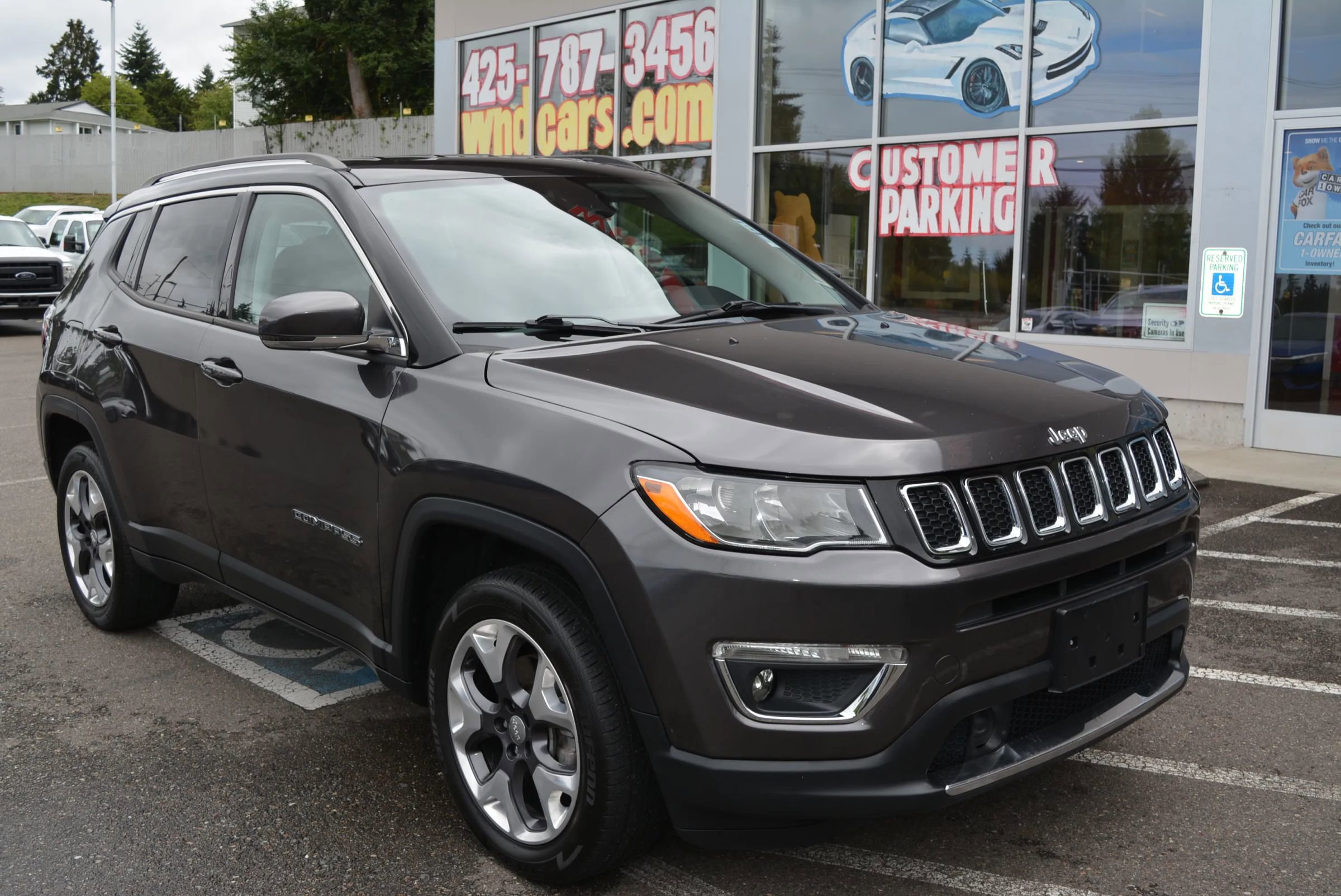 Used 2021 Jeep Compass Limited image 1