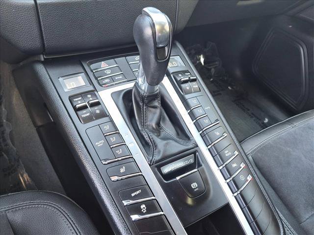 Used 2018 Porsche Macan AWD/4WD image 15