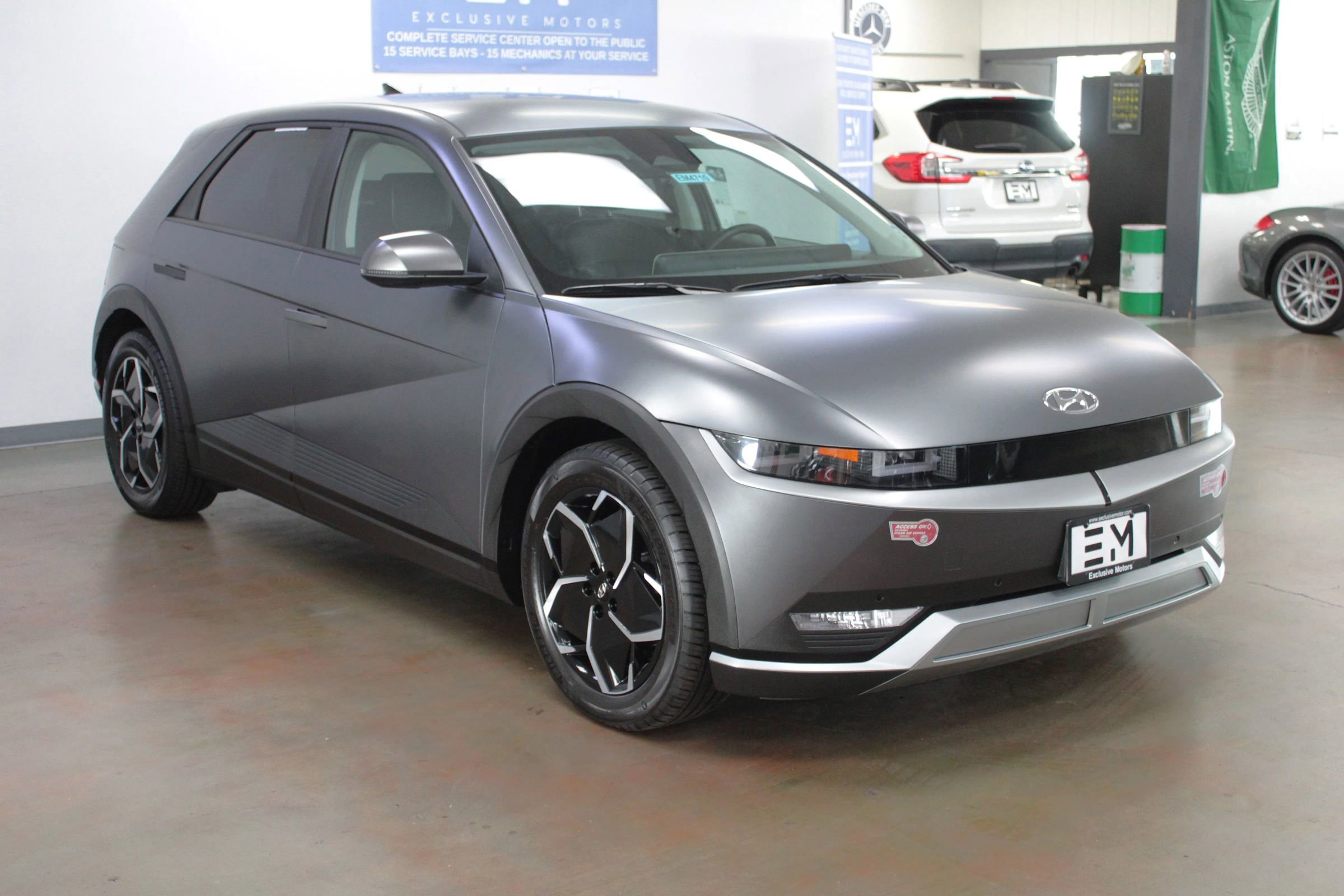 Used 2023 Hyundai Ioniq 5 SEL image 2