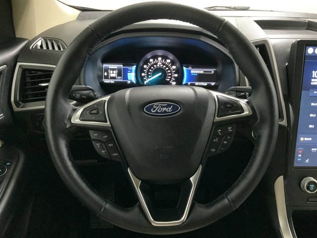 Used 2024 Ford Edge SEL image 25
