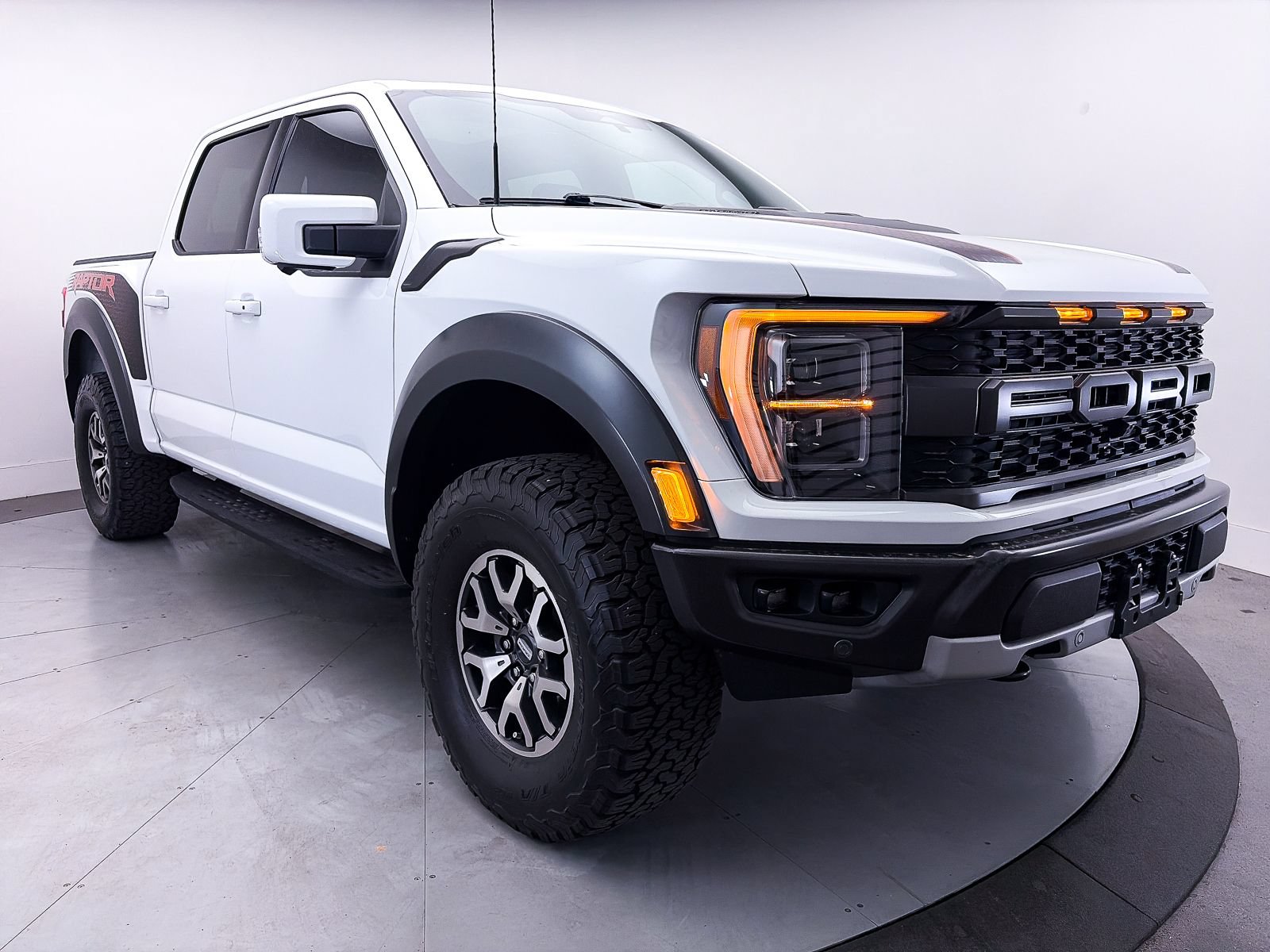 Used 2023 Ford F150 Raptor AWD/4WD image 11
