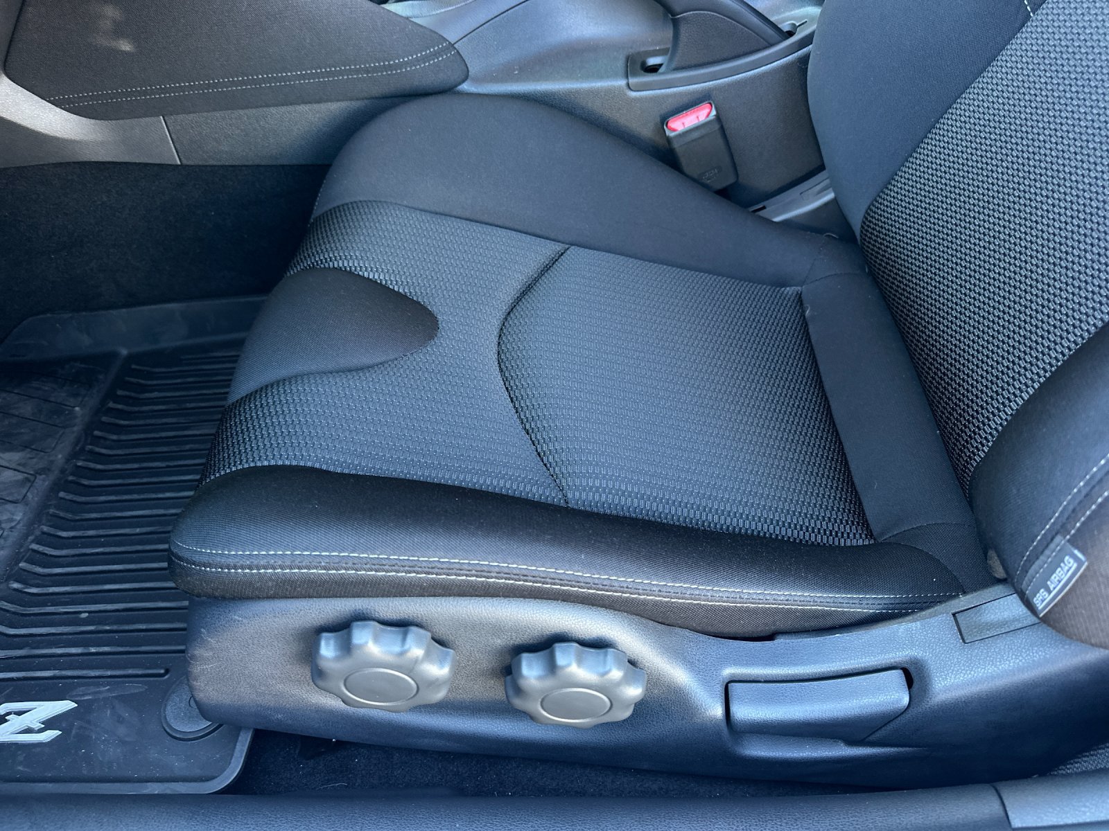 New 2026 Nissan Z Sport w/ Floor Mat Package RWD image 12