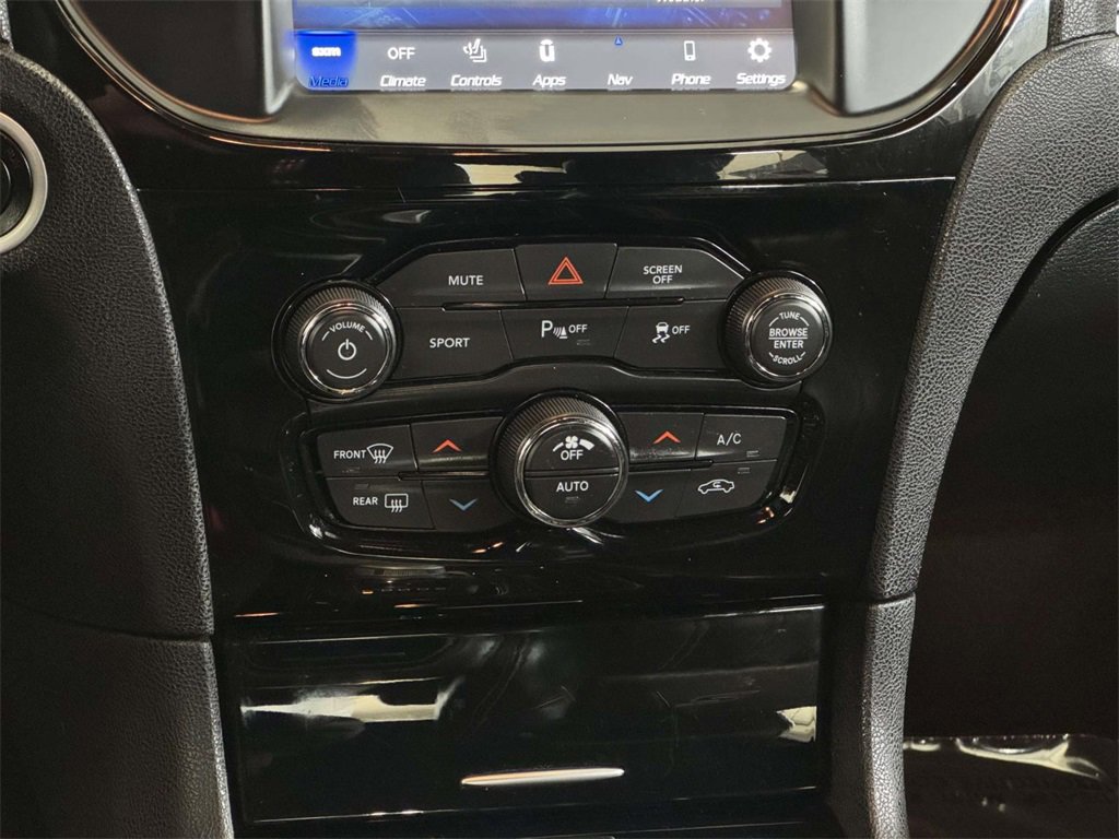 Used 2022 Chrysler 300 S image 23