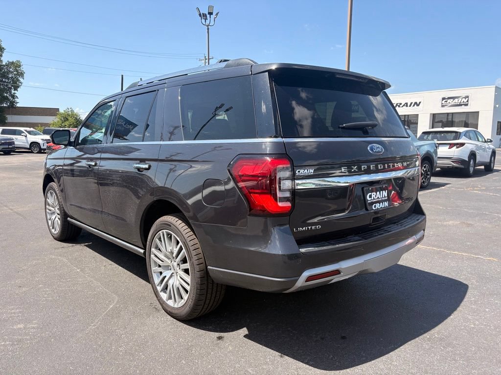 Used 2024 Ford Expedition Limited AWD/4WD image 5