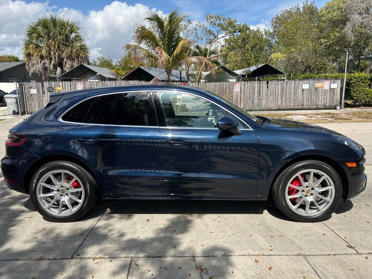 Used 2017 Porsche Macan Turbo image 11