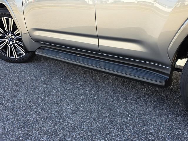 New 2026 Lexus LX 700h Luxury image 37