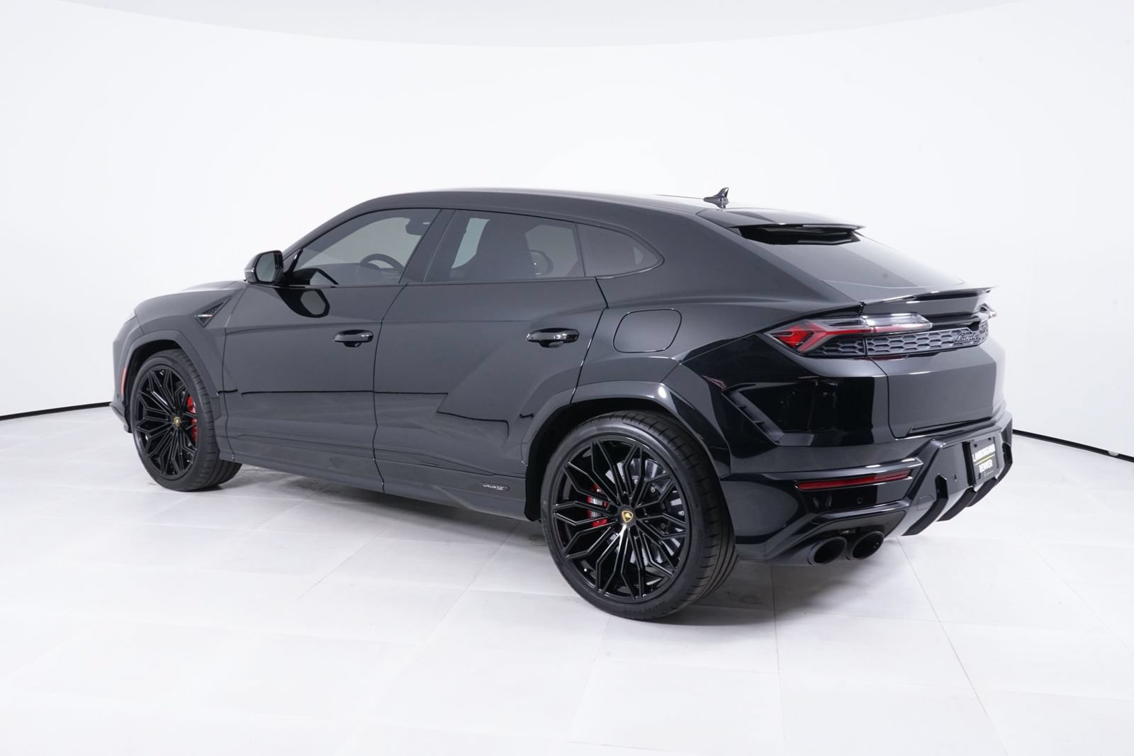 Used 2025 Lamborghini Urus S AWD/4WD image 3