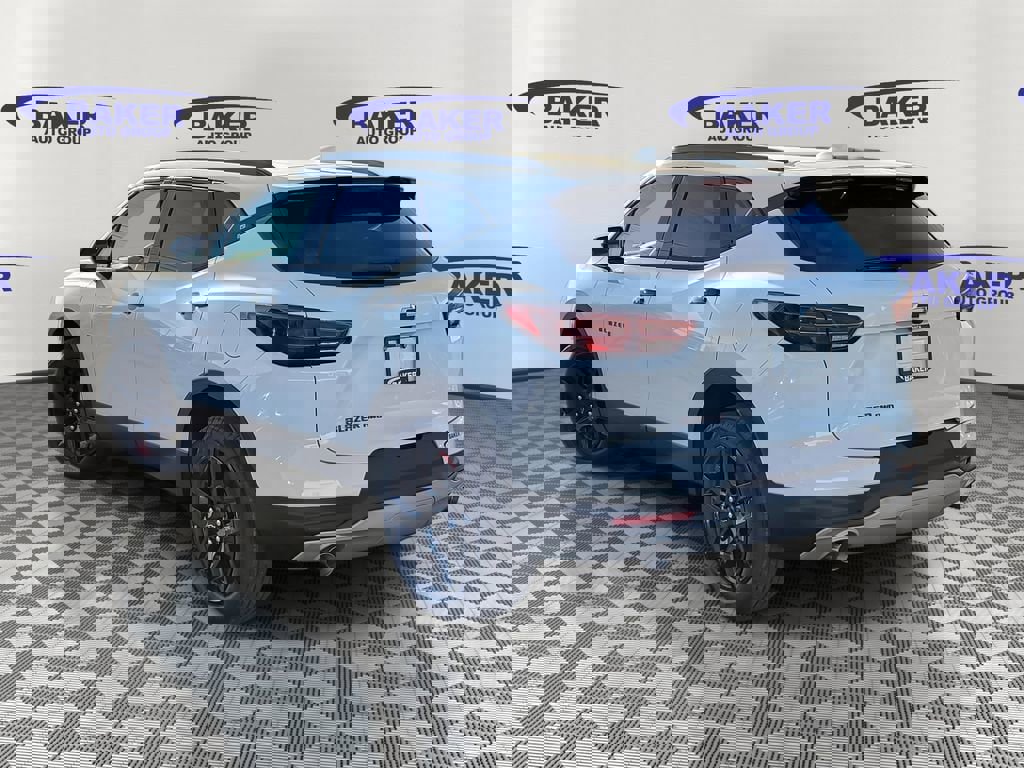 New 2025 Chevrolet Blazer LT w/ Redline Edition image 3