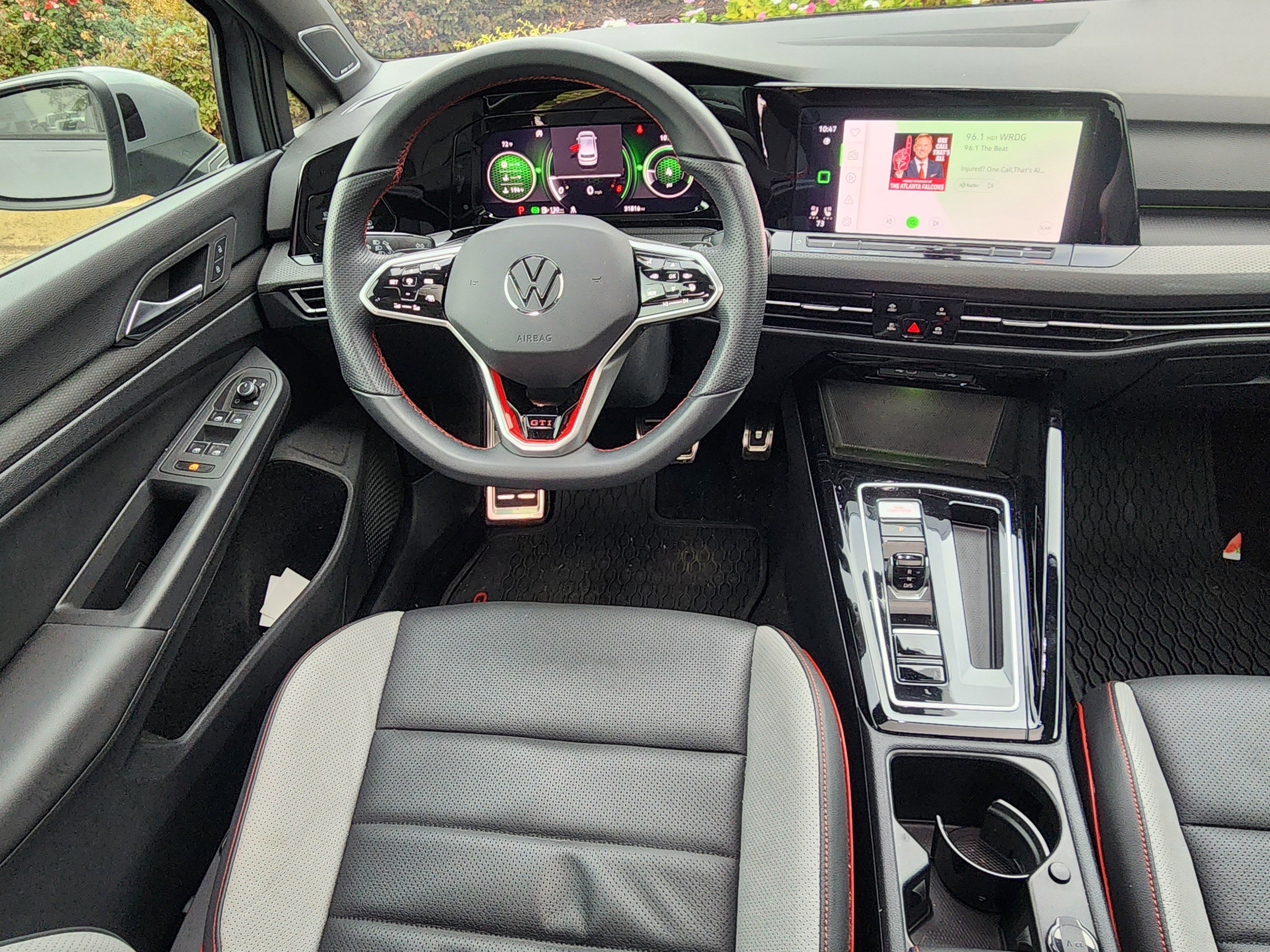 Used 2024 Volkswagen GTI SE w/ SE Leather Seats Package image 18