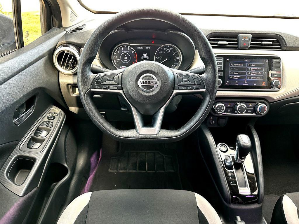 Used 2021 Nissan Versa SV image 22