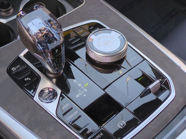 New 2026 BMW ALPINA XB7 image 12