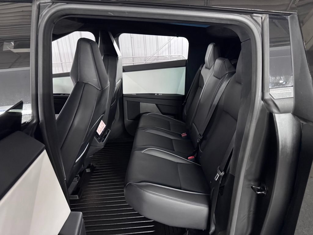 Used 2024 Tesla Cybertruck Cyberbeast AWD/4WD image 40