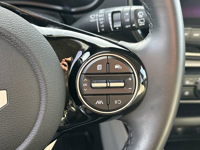 Used 2023 Kia Soul EX image 31