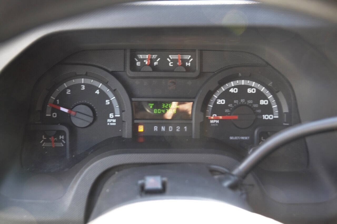 Used 2010 Ford E-350 and Econoline 350 XLT image 28