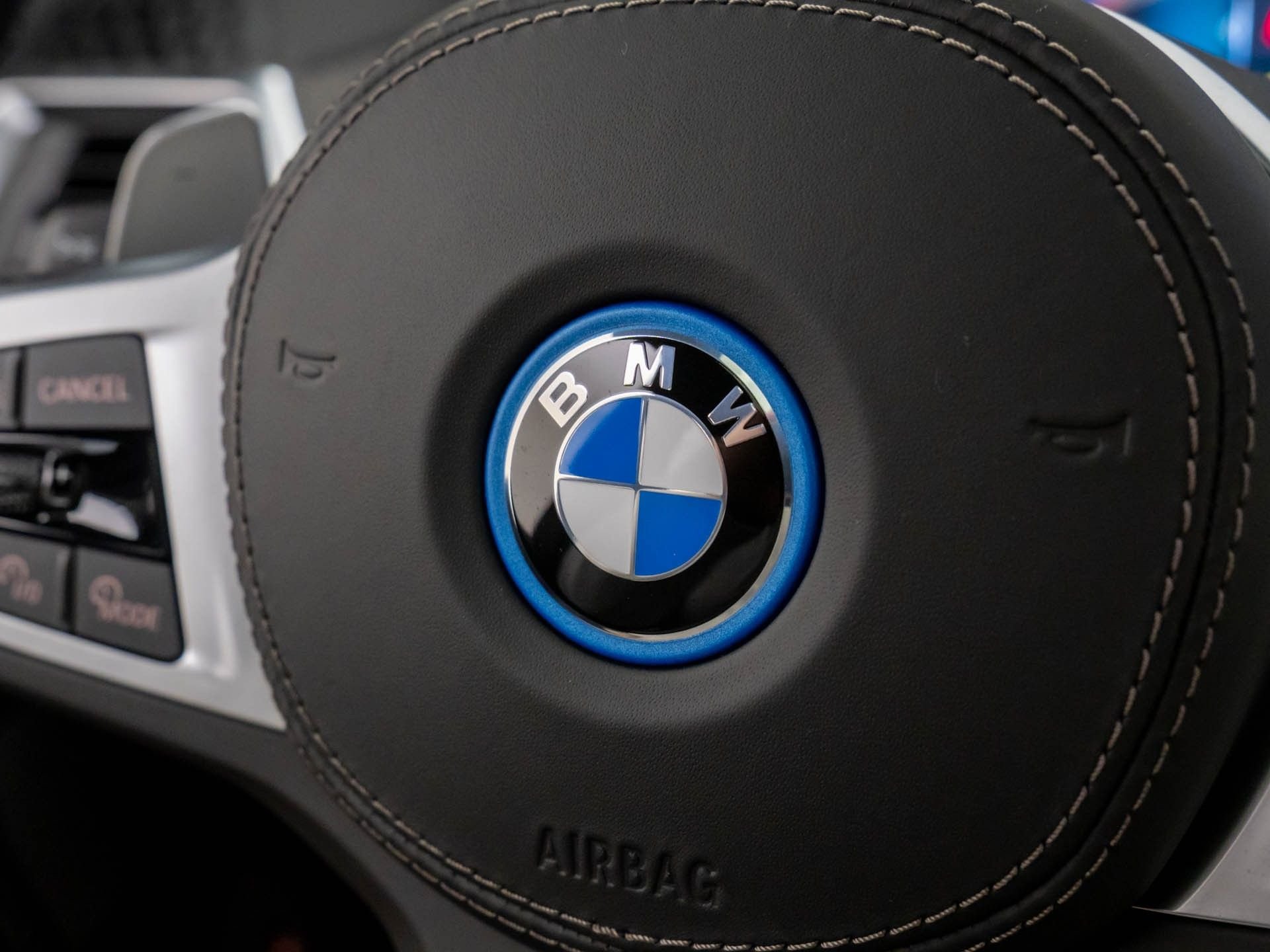 New 2026 BMW X5 xDrive50e w/ M Sport Package AWD/4WD image 24