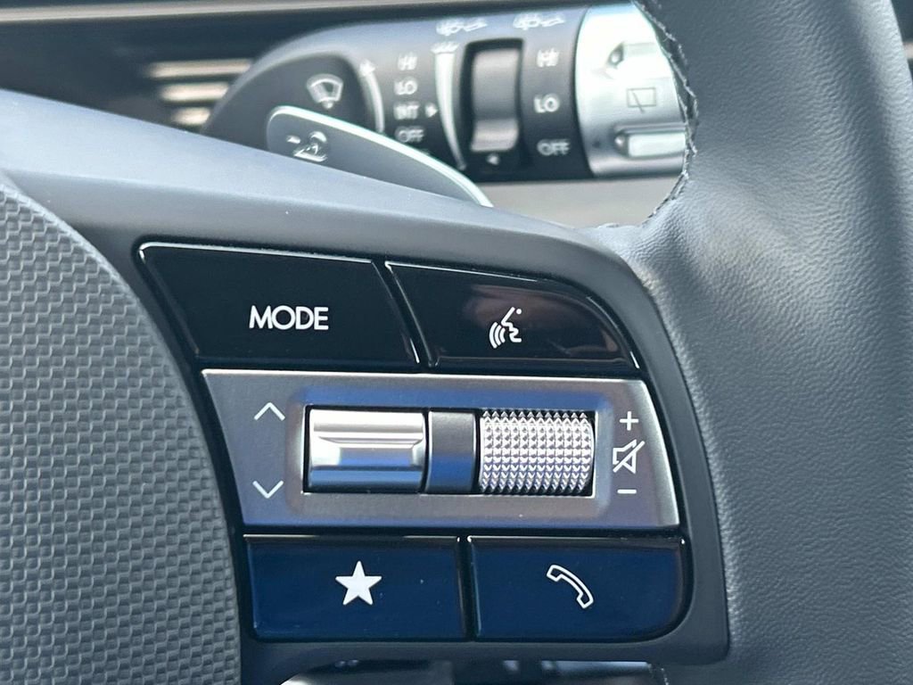 New 2025 Hyundai Ioniq 5 SEL image 32